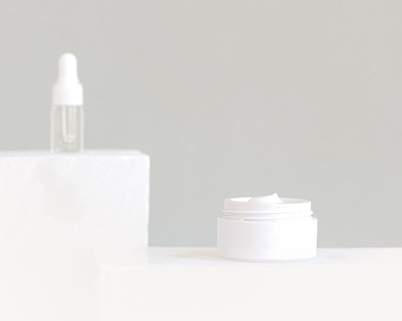 beauty-product_73 CBD Hauptflege
